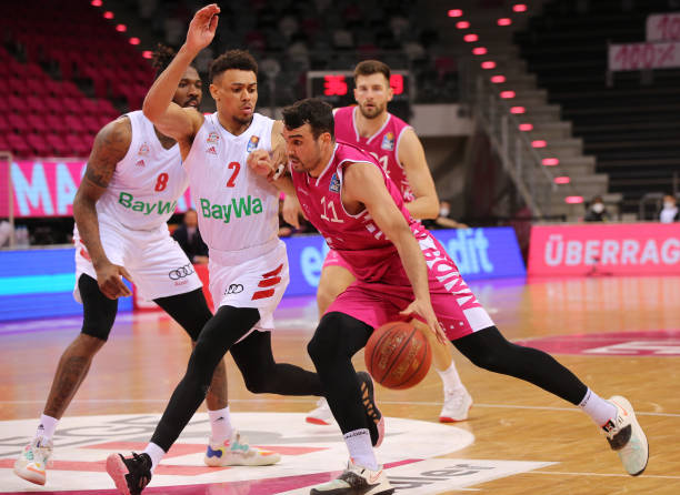 洛夫顿VS 洛夫顿VS