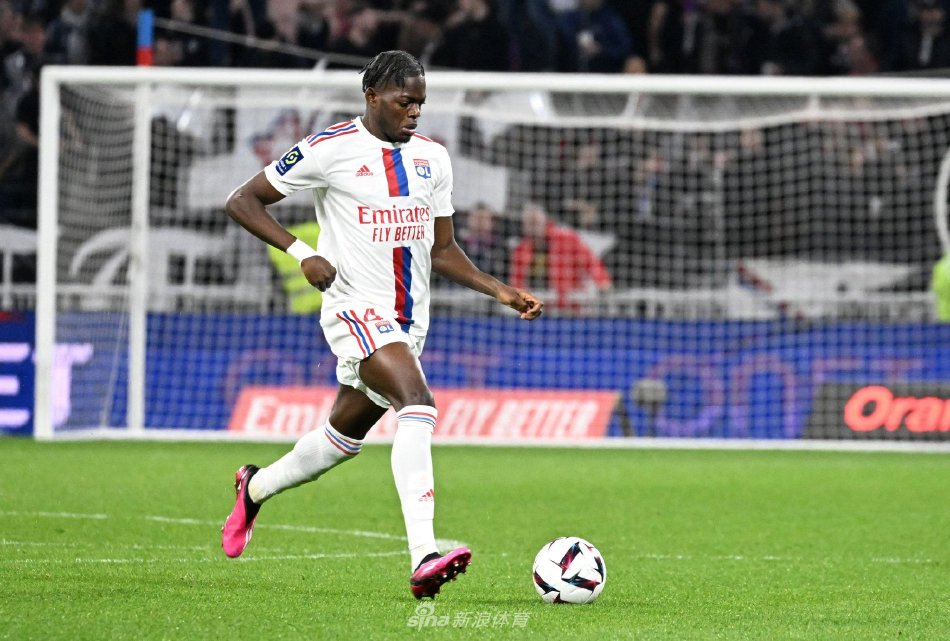 谓犯规和防 谓犯规和防