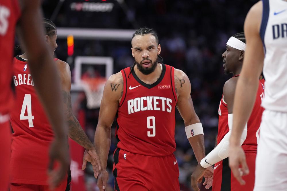 湖人队记：詹姆斯争议广告在暗示最后一季？主题或许就是永恒之王